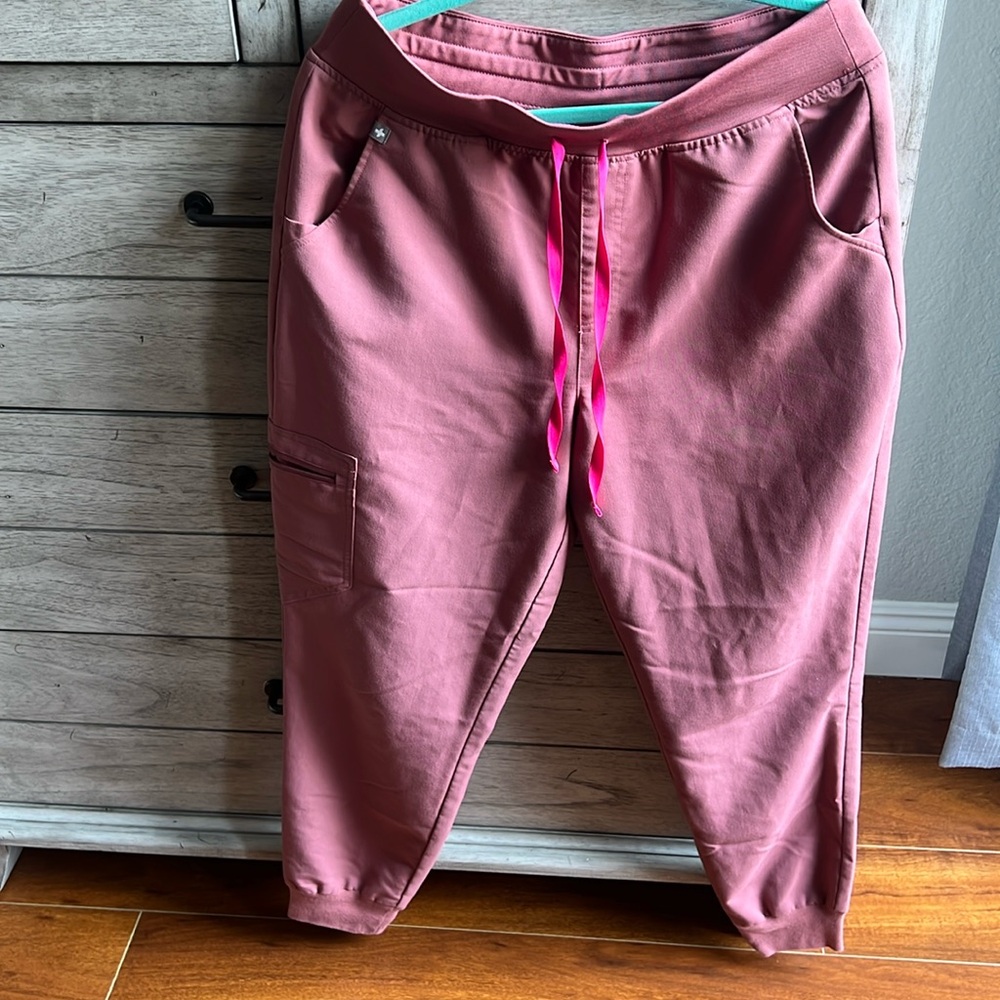 Figs High Waisted Zamora Jogger Scrub Pants™